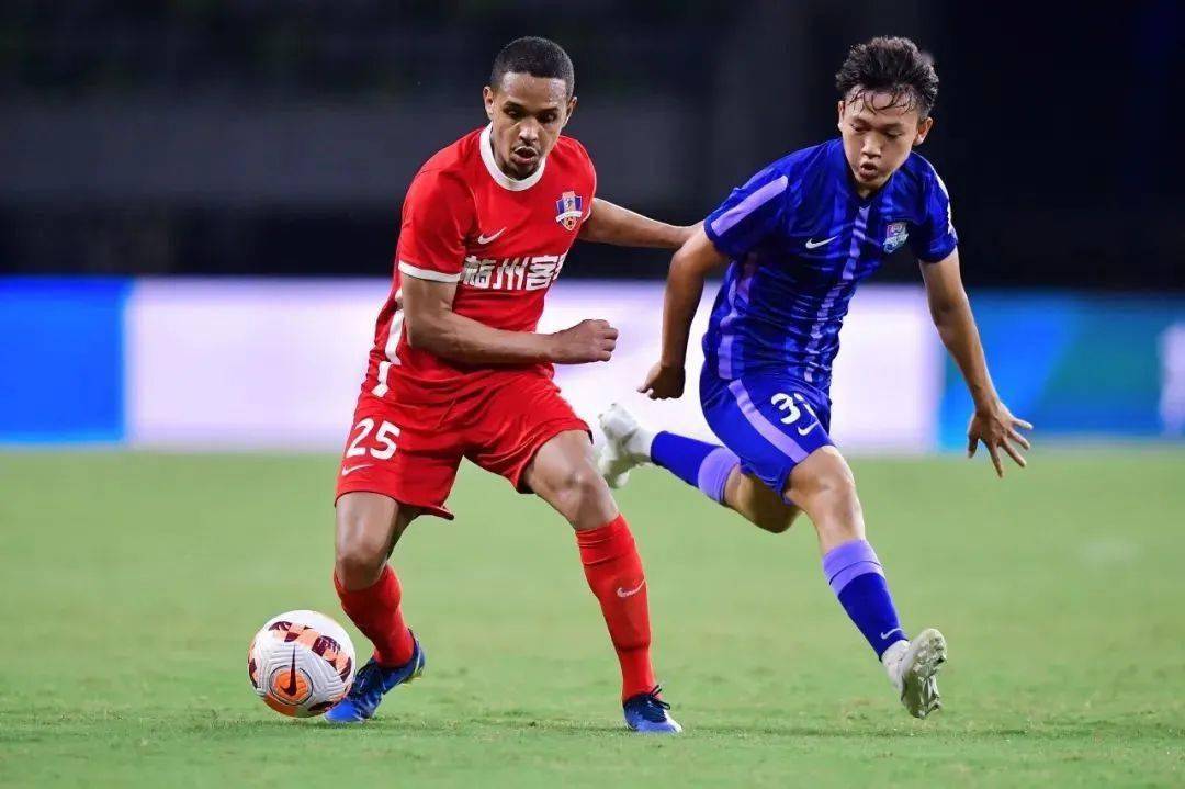 青年榜样,绿茵健将勐腊孙学龙_训练_足球_比赛