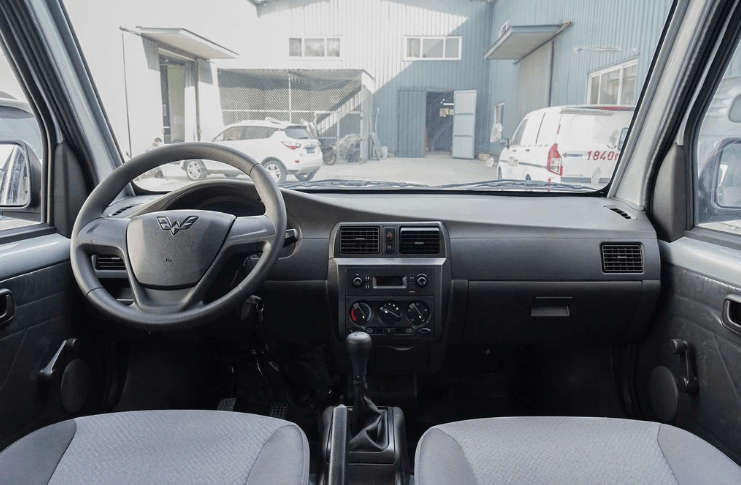 五菱荣光简评:空间较大,可商用家用,价格适中_搜狐汽车_搜狐网