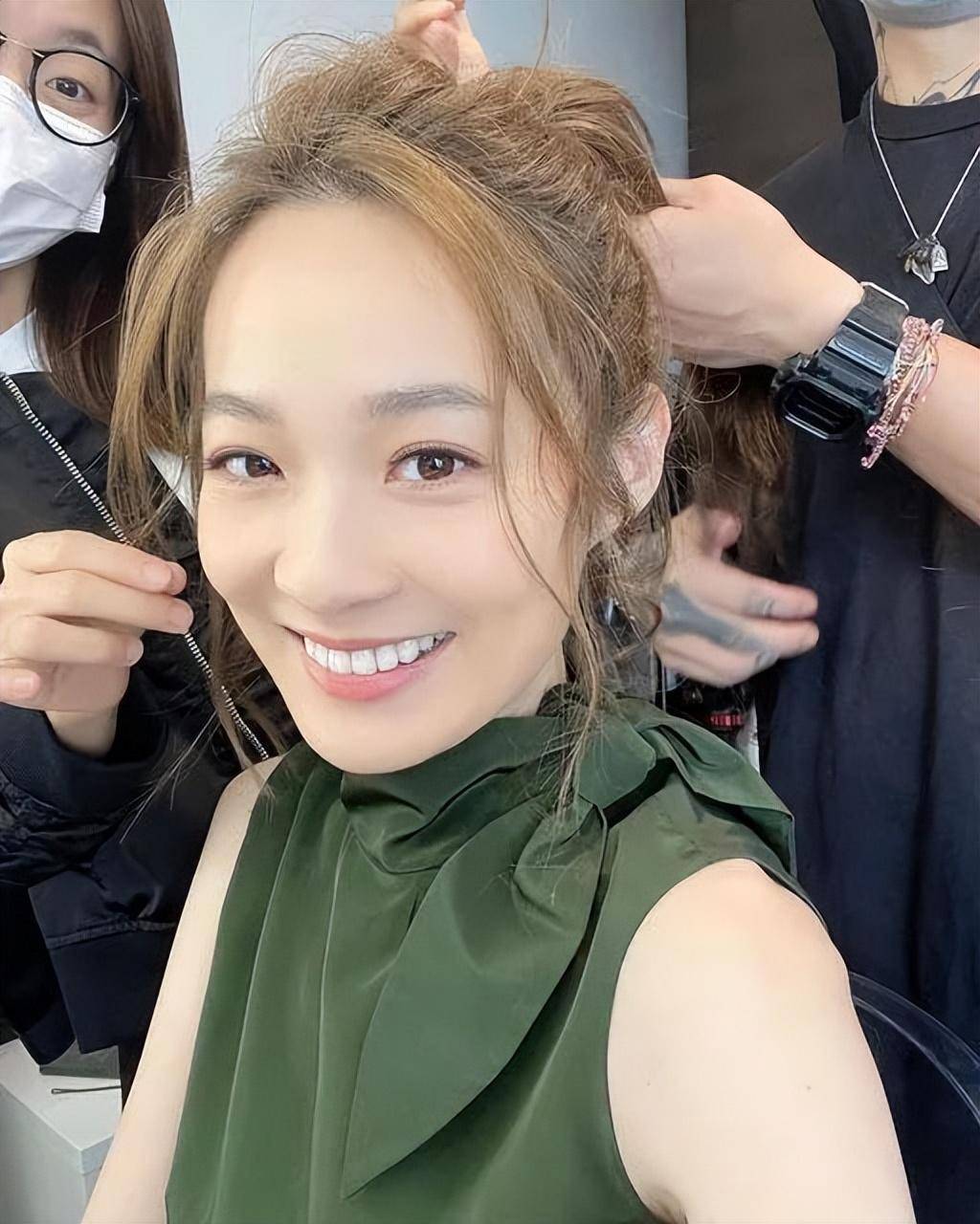后来她参演过《赌城风云ii》,《十月初五的月光》,《杀破狼·贪狼》