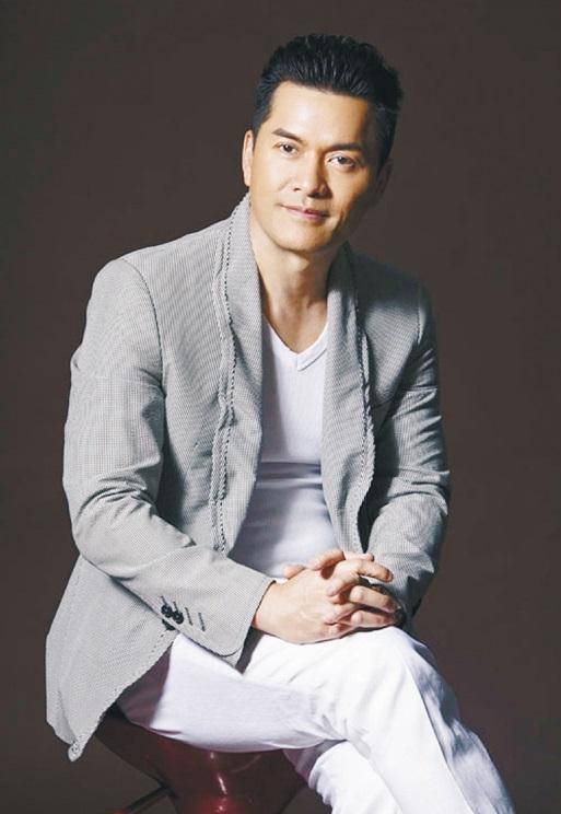 吕良伟——足足把63岁活出来36岁的人_上海滩_锻炼_丁力