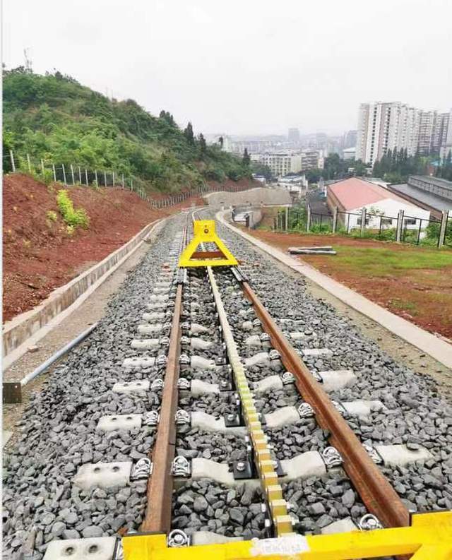 中国齿轨铁路图片