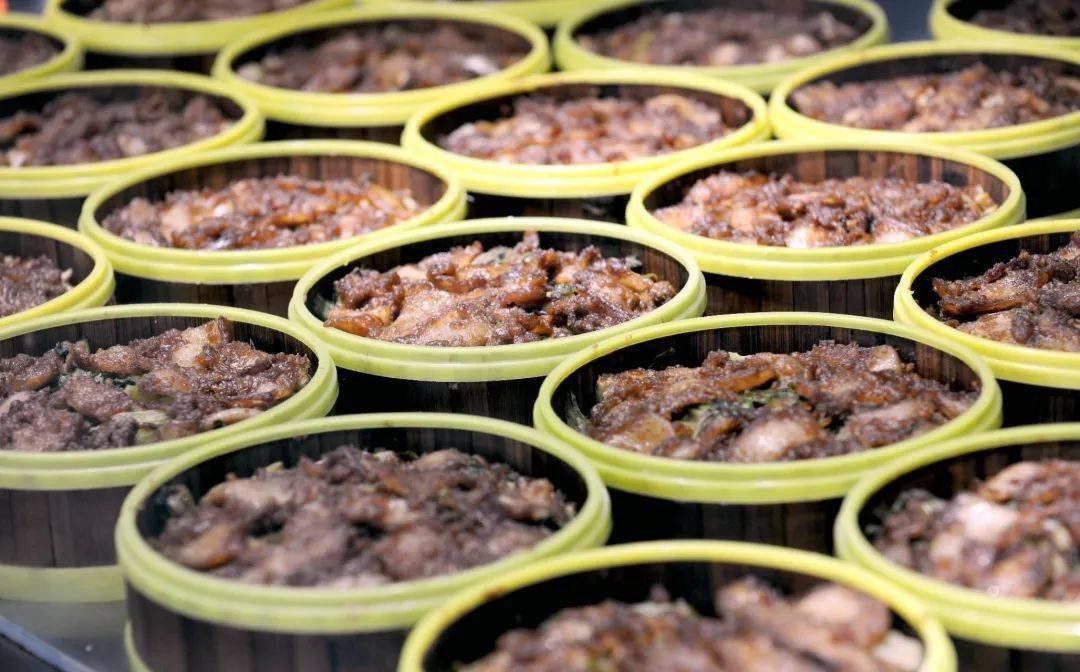 【万荣美食】万荣蒸菜香喷喷!最是家常滋味抚人心_大葱_五花肉_后土