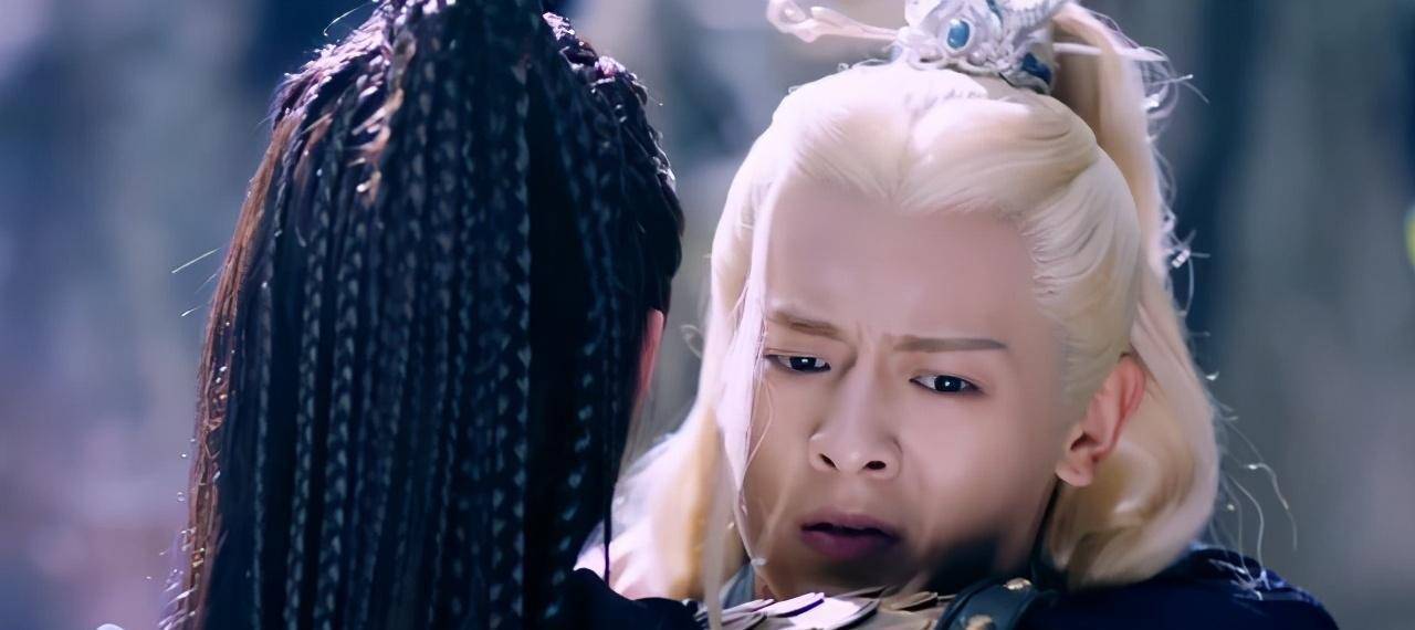 《琉璃》腾蛇恋情曝光,女方是男扮女装的青龙?