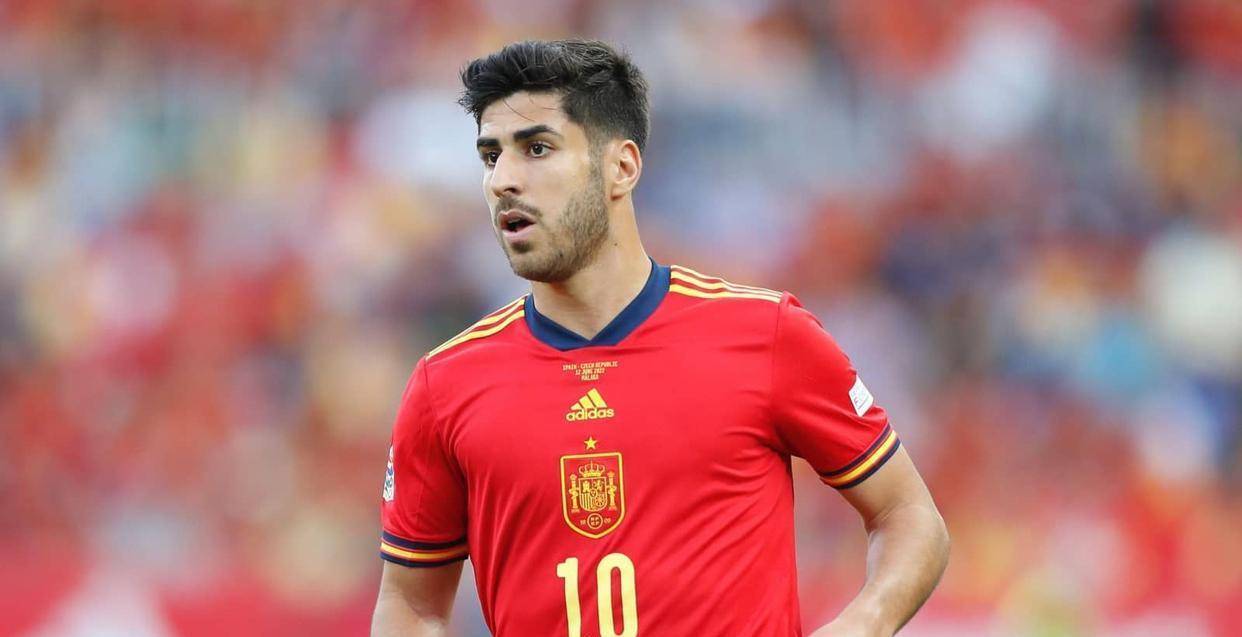 皇马15冠巨星遭质疑,球迷:配不上10号,小组赛出局_阿森西奥_西班牙