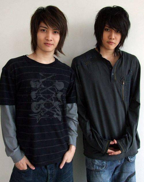 mike与哥哥golf一起出道,一起加入了当时全亚洲最大娱乐集团gmm公司的