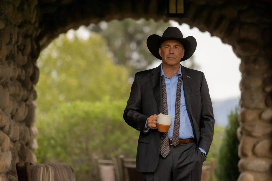 黄石_约翰·达顿_牛仔