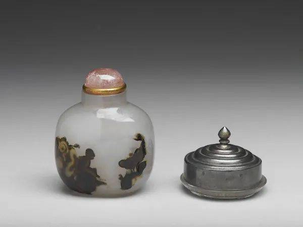 故宮鼻煙壺選萃　国立故宮博物院 台北故宫博物院珍藏，清宫最精美鼻烟壶，一睹为快！_玻璃_珐琅_乾隆