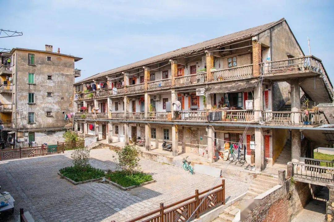 三水河口:北江边的"百年博物馆"_海关大楼_铁路_柳伟文