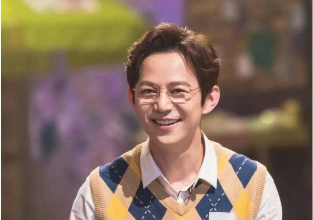 何炅海清等明星发文打call,这好人缘着实让人羡慕_妹妹_文章_表演