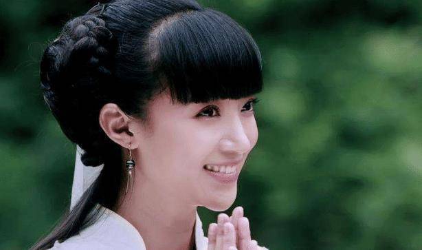 科班出身的李净洋,不论扮演什么样角色都敢于挑战,深受大家喜欢_表演