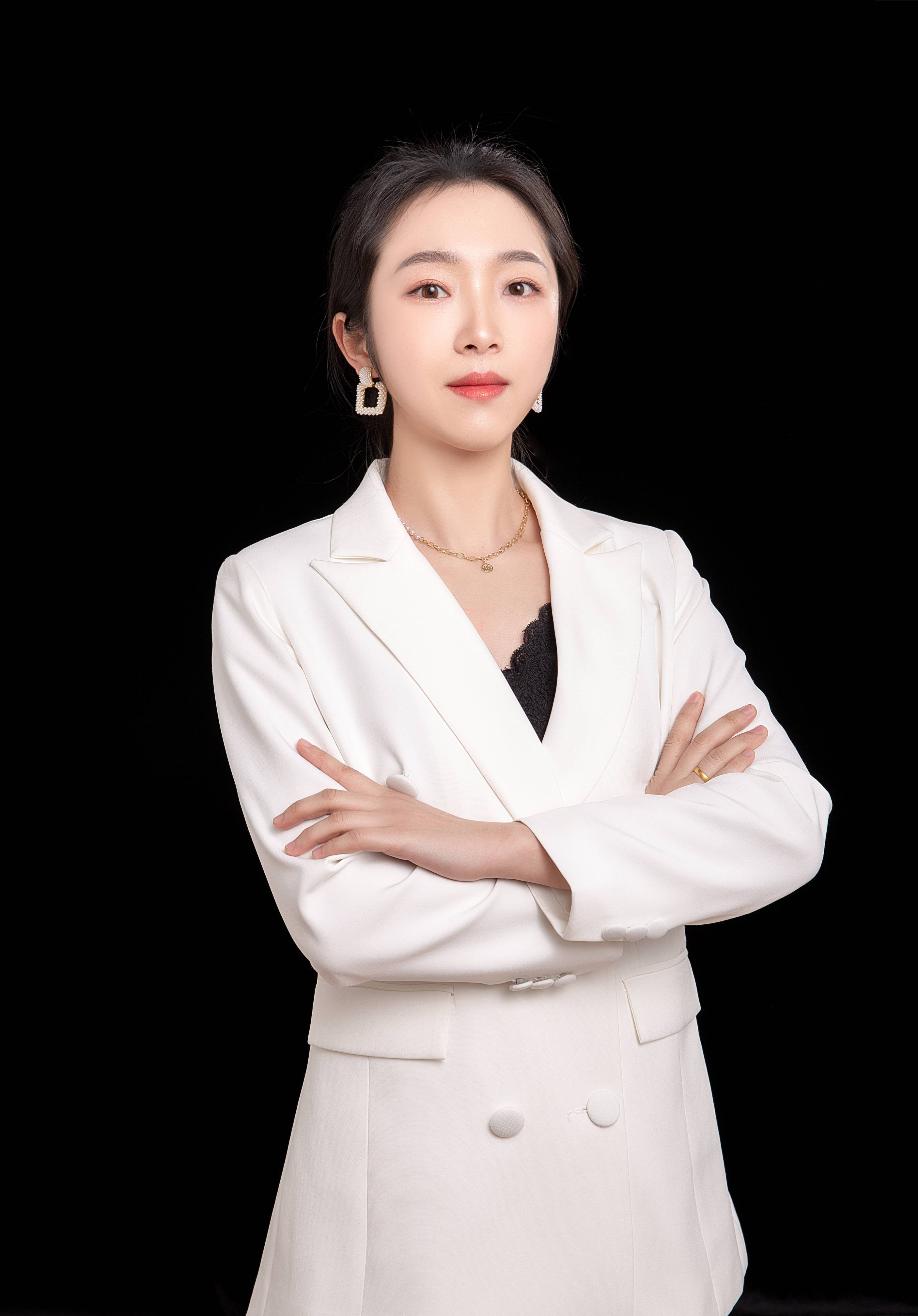 苗莲花专访吴煜辉 | 重压之下遭遇"信任危机",如何脱困破局?