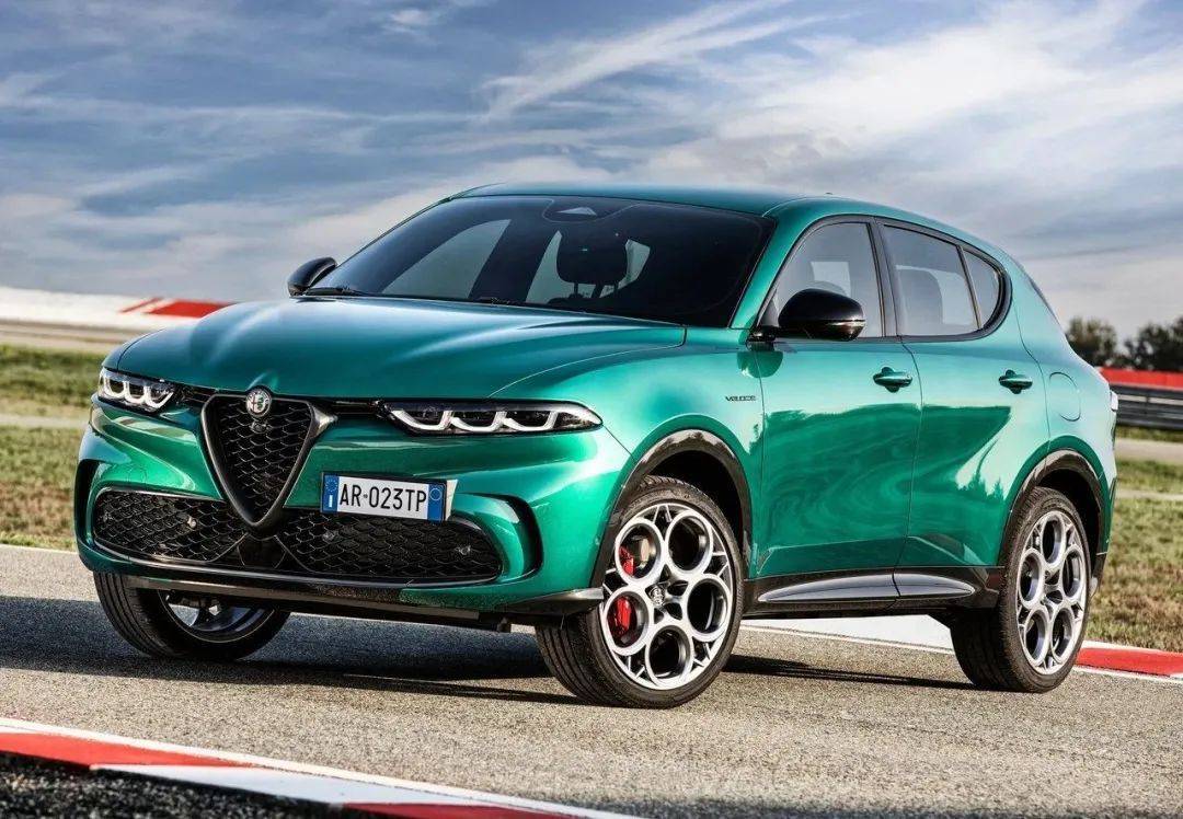 阿尔法·罗密欧开启电动化,tonale插电式混合动力q4了解一下_搜狐汽车