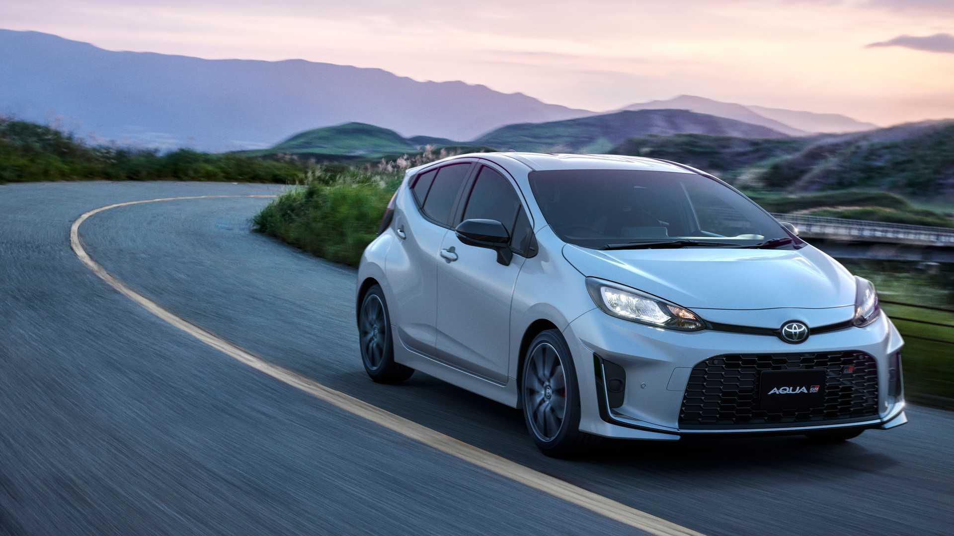 售价超人民币13万元丰田Aqua GR Sport官图发布日本市场专属_搜狐网