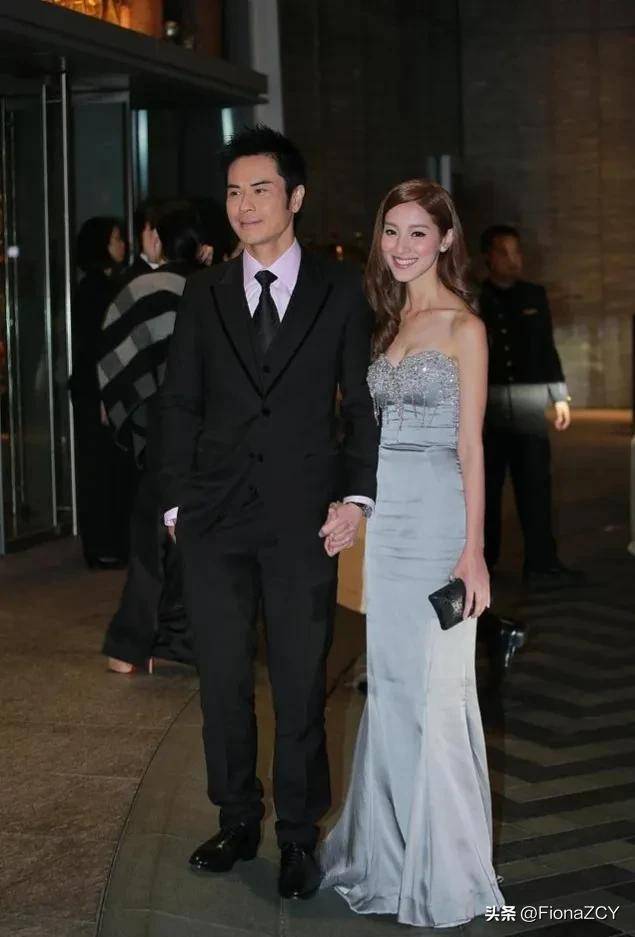 郑嘉颖陈凯琳四年抱三,妥妥的人生赢家_孩子_夫妻俩_身材