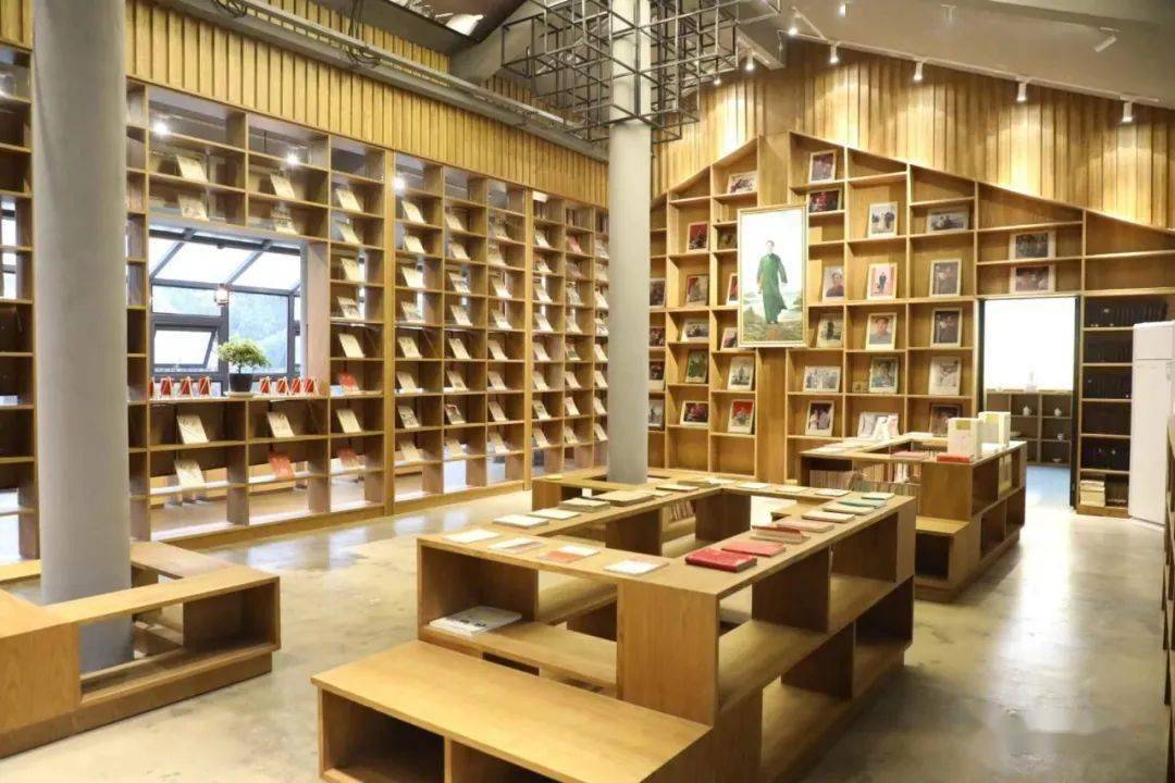 我校微电影《选择·传承》(又名《张雷的书店》)获评特等奖,《阿格里