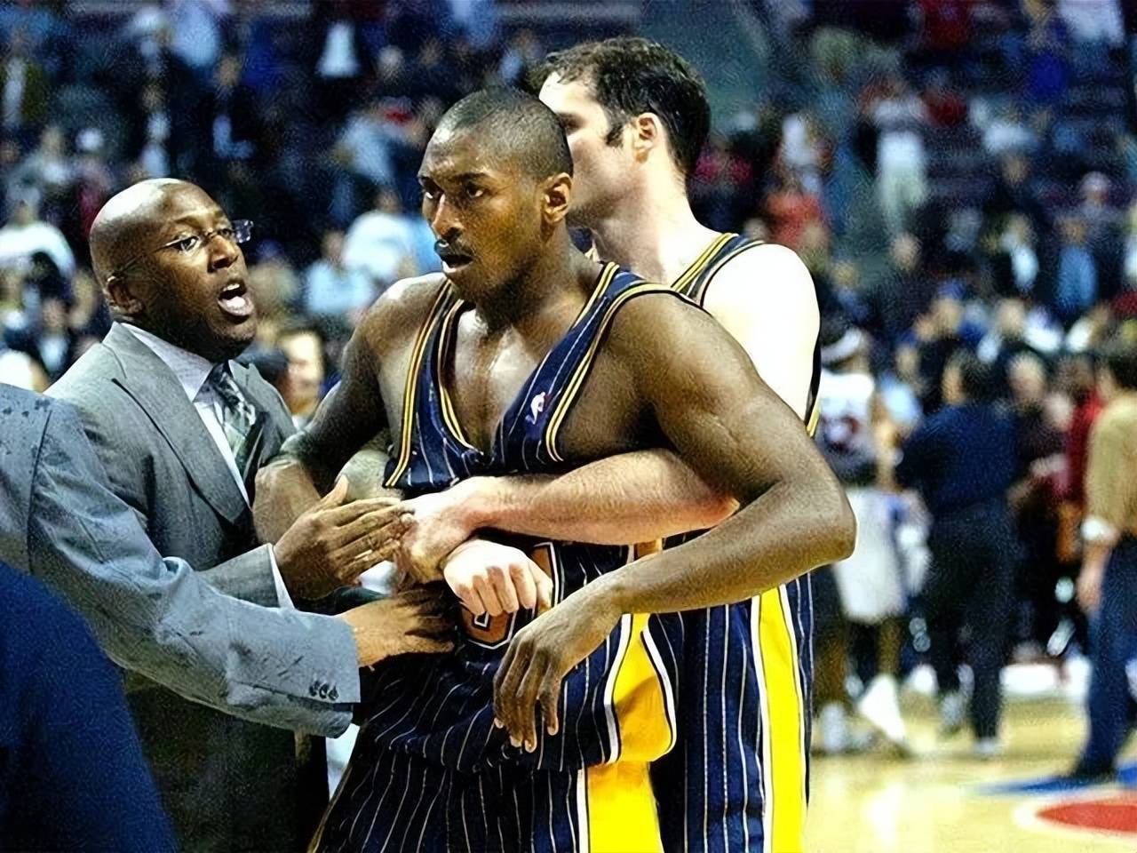 球星,在美国同居2年后,回国坦言:我受不他了_阿泰斯特_高新新_中国