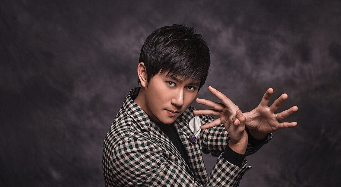 阚晓君和佘雅静:东方卫视高颜值主持夫妻,结婚9年现