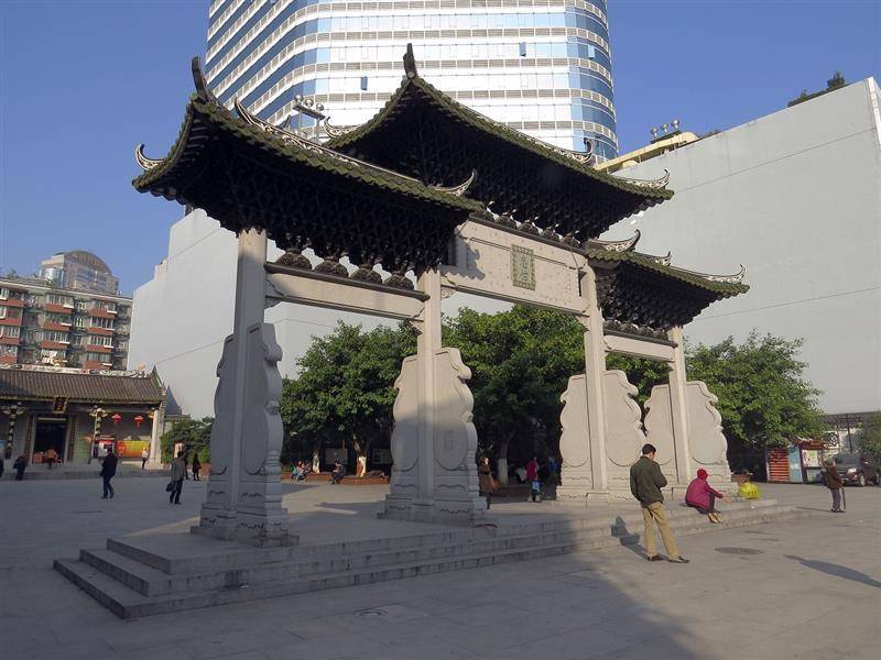 地位比本省其他府城城隍高,到了清雍正年间,广州府城隍升格为管辖全省