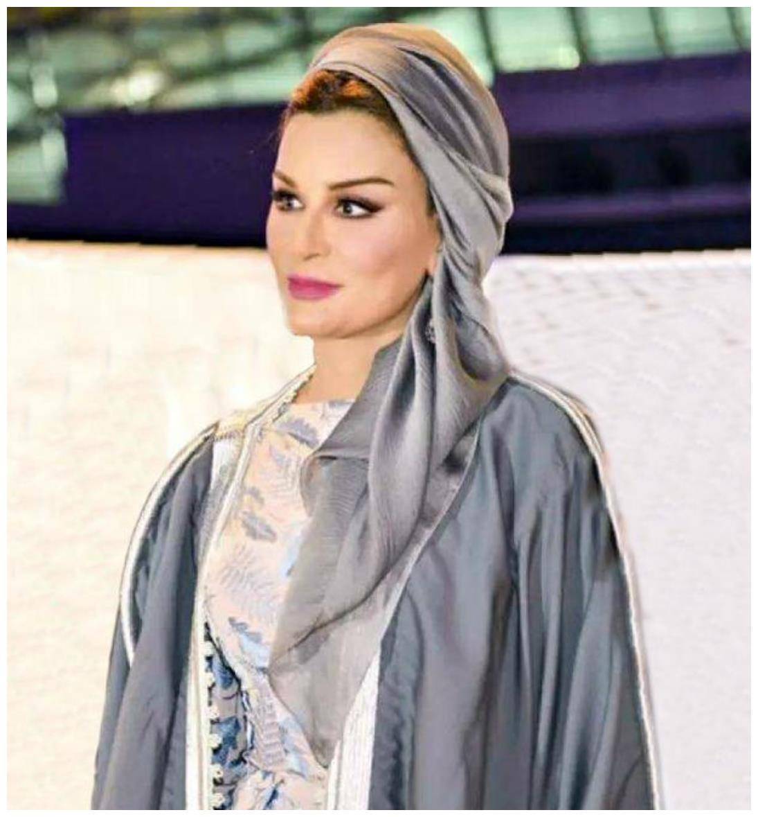 卡塔尔皇太后莫扎,却爱上仇人的儿子,她是中东包头最美的女人!