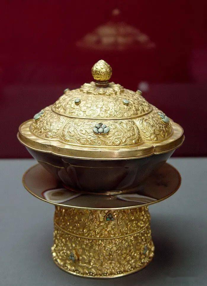 清代皇家金器(上)_执壶_乾隆_金质