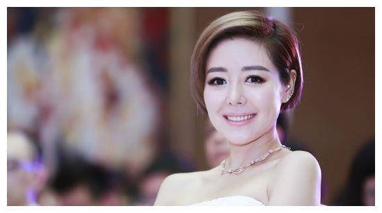 杜华问安又琪:你为什么会高开低走呢?她结婚了?只是一场乌龙?