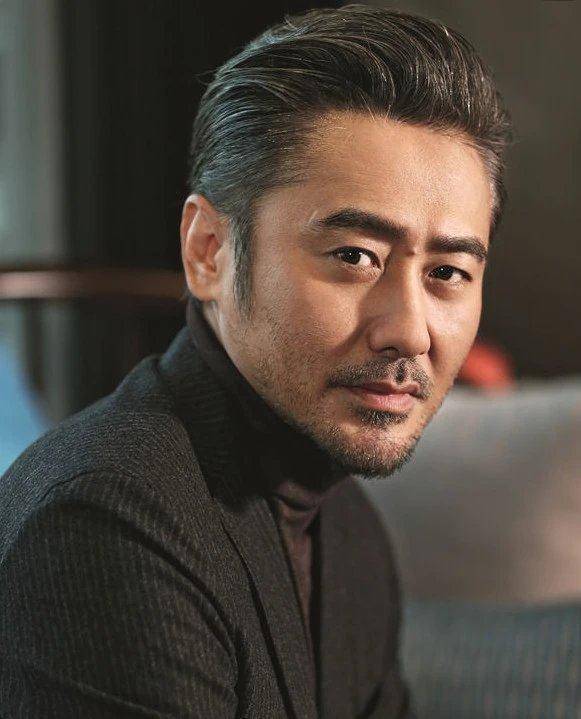 吴秀波事件再发酵!陈昱霖妈妈晒短信记录,3位当红女星也被害惨,是谁?