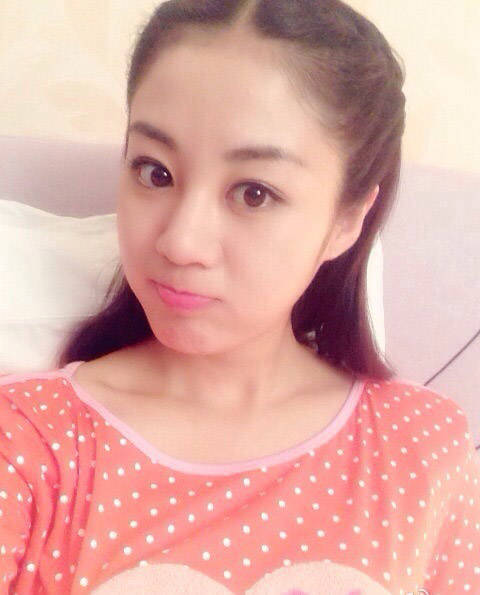 "王小蒙"被疑分手,发文称幸福都是曾经,豪门婚姻六年生俩娃_毕畅_赵