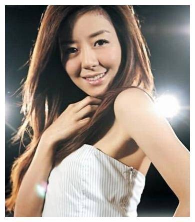 杜华问安又琪:你为什么会高开低走呢?她结婚了?只是一场乌龙?