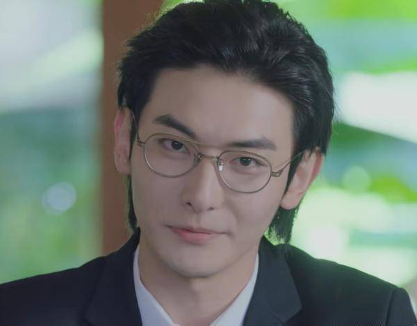 当然了苏慢跟林声的爱情也是非常圈粉非常好嗑的存在,张俪跟王瑞昌的