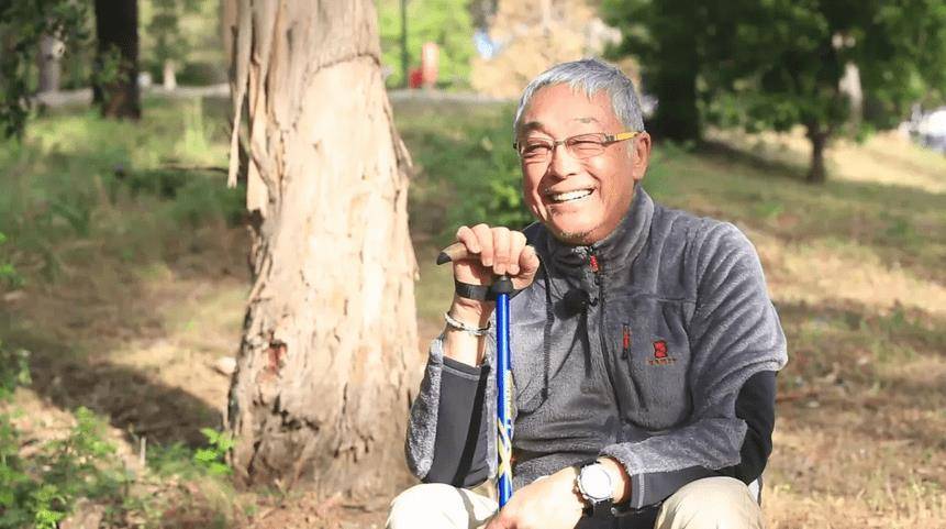 《花样爷爷》导演追忆曾江:表面好像很强势,其实非常愿意照顾人