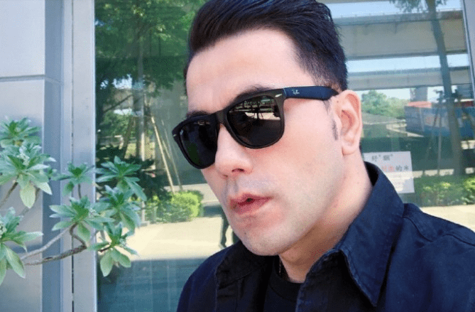 和胡歌分胜负,与霍建华抢唐嫣,现成为十八线的黄志玮怎么样了_感情