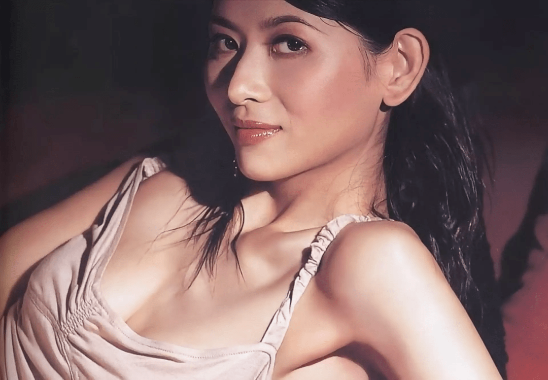 知名女星当年颜值不输蔡少芬,坚持不结婚不生小孩_陈霁平_演艺圈_香港