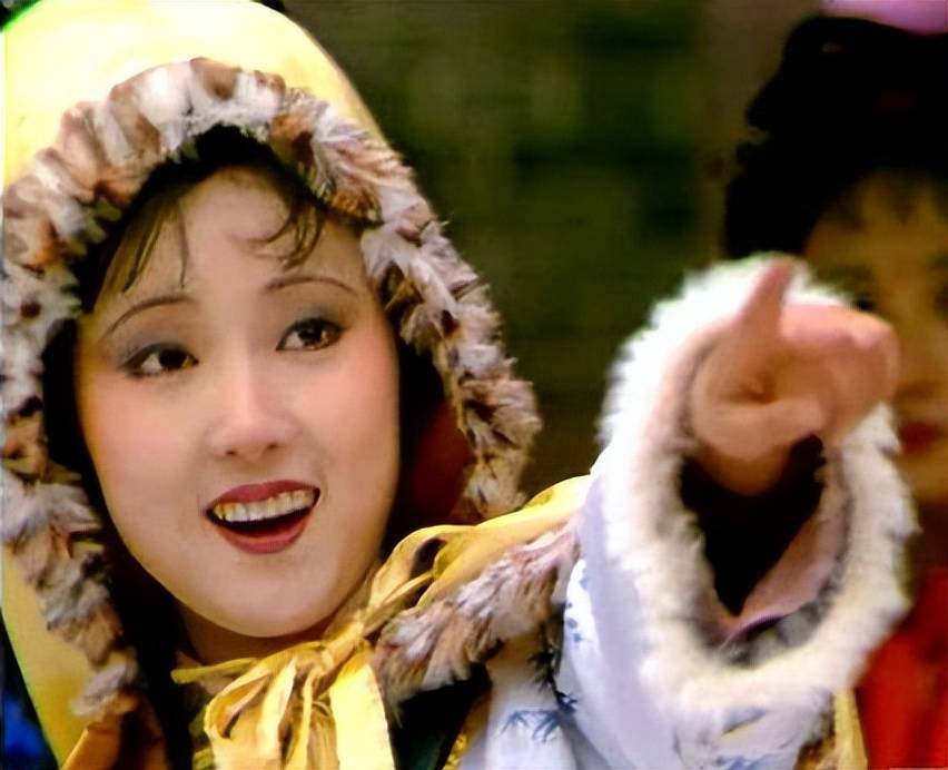 红楼梦:林黛玉和袭人,谁爱吃醋?谁爱控制宝玉?