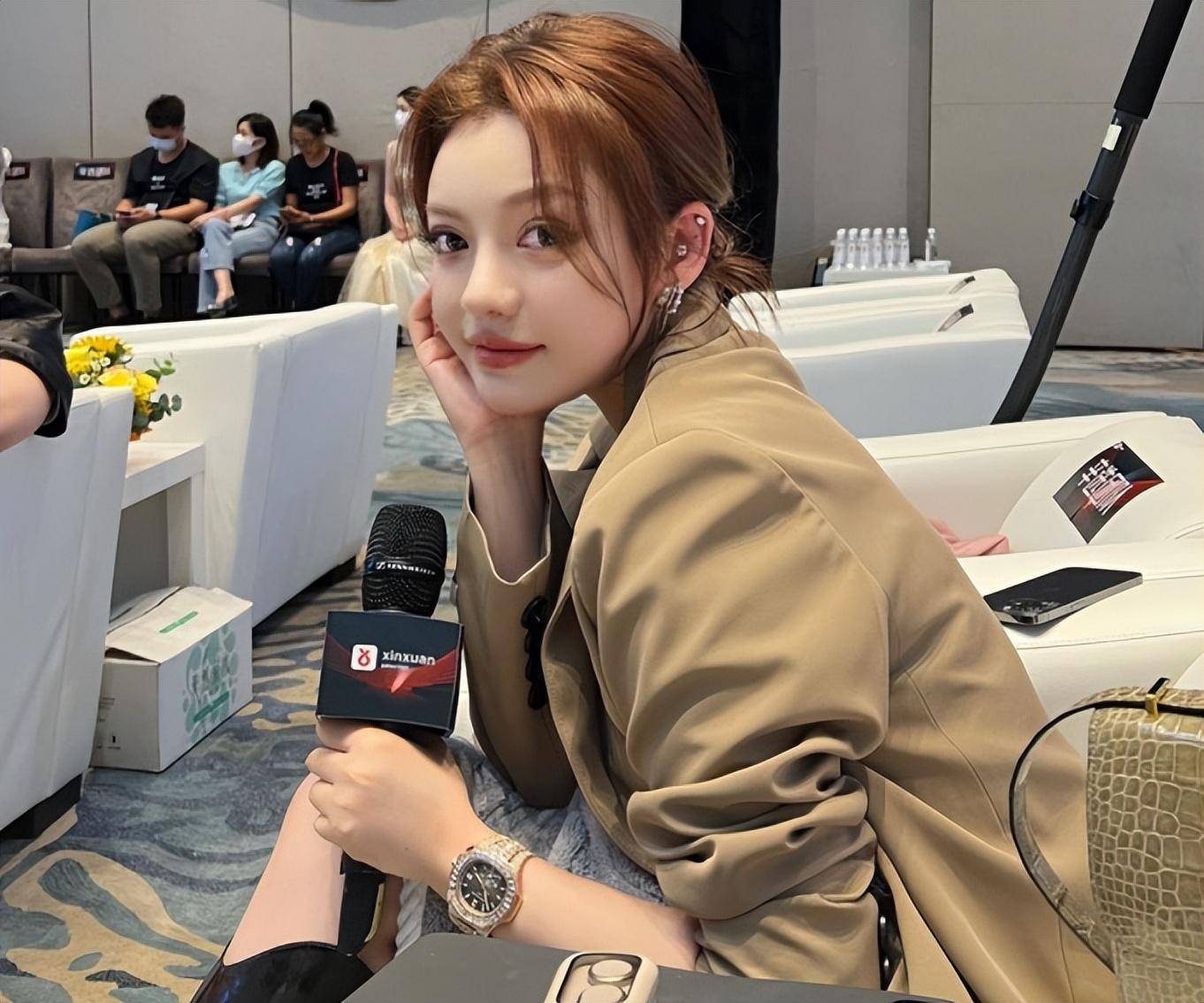 徒弟与公司选品经理发生口角,现场激烈争吵,网红辛巴连麦调解_蛋蛋