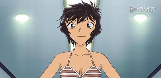 小兰穿泳装惊艳众人,但小学生小哀也不输小兰,网友:都是仙女_名侦探