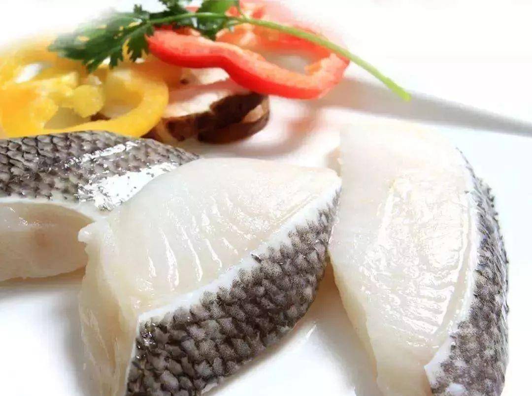 而被称为"水/龙鳕鱼"的油鱼,则属于鲈形目,虽然