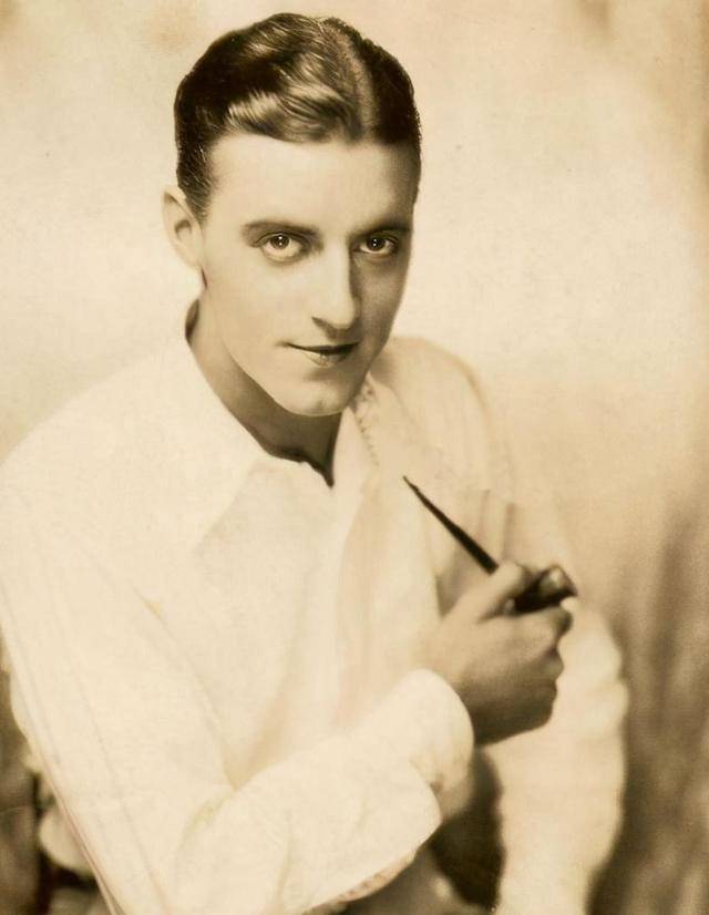 曾是好莱坞最红女星,贪财,逃婚,隐居50年_斯提勒_梅尔_约翰·吉尔伯特