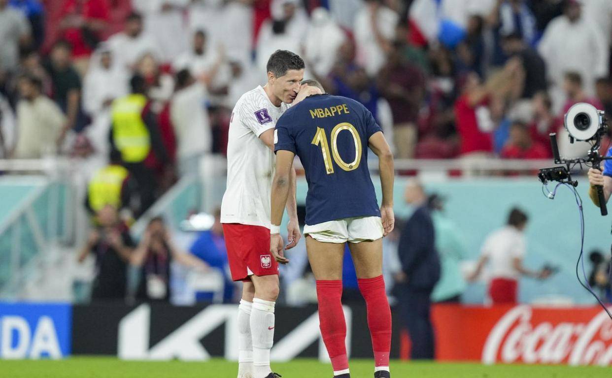 八强仅剩四席！三大世界冠军晋级，卫冕冠军爆发，三狮军团造经典_搜狐网