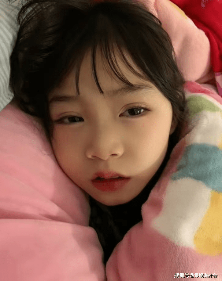 安徽女童患上怪病,出生1年不说话,颜值逆天活得心酸,如今怎样_妮妮