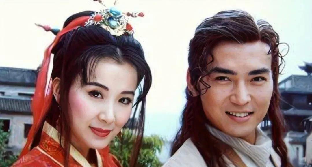 我发现焦恩俊看西门无恨的眼神比林诗音的眼神更深情,演技太棒了