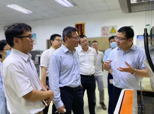 安徽"望江首富":深圳打工,白手创业,a股上市,年入110.