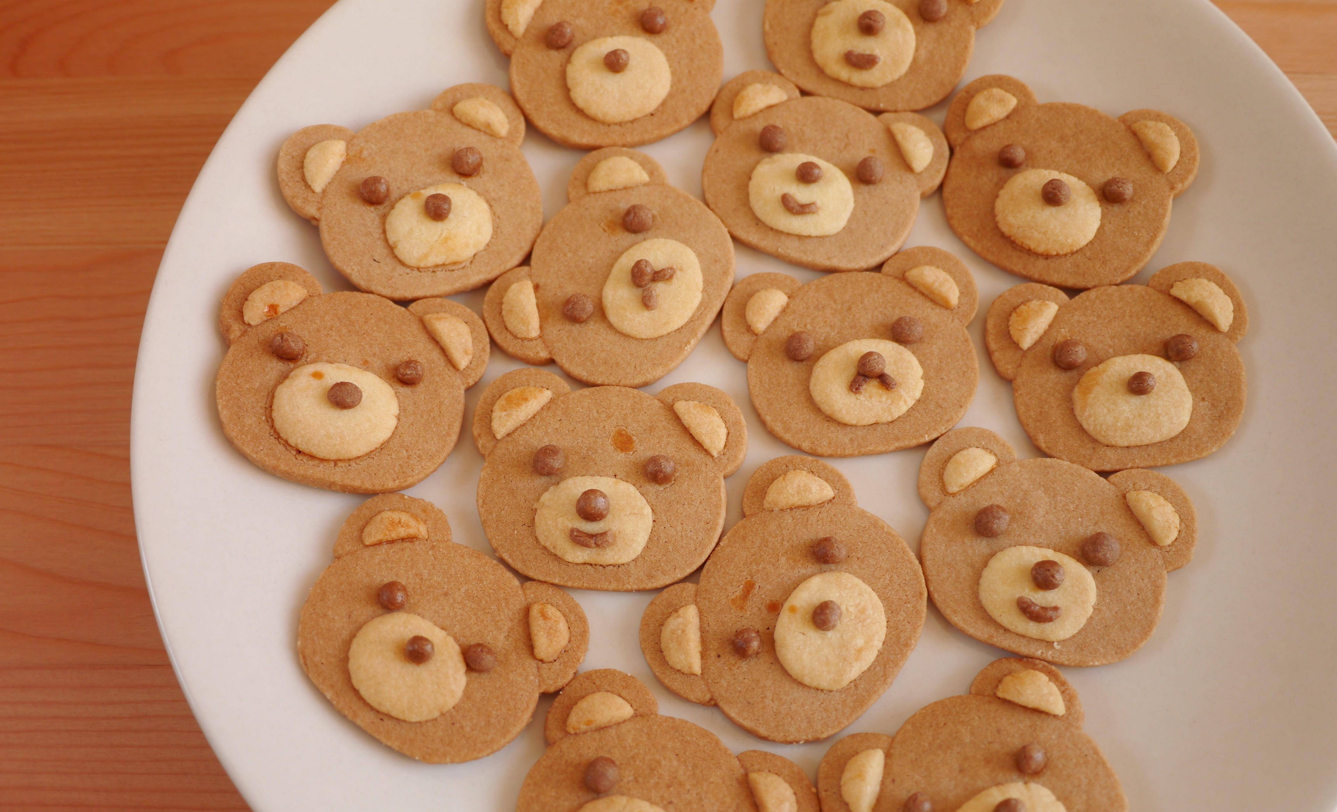 自制超萌卡通饼干,充满童趣的手工小熊饼干,小朋友见了爱不释手