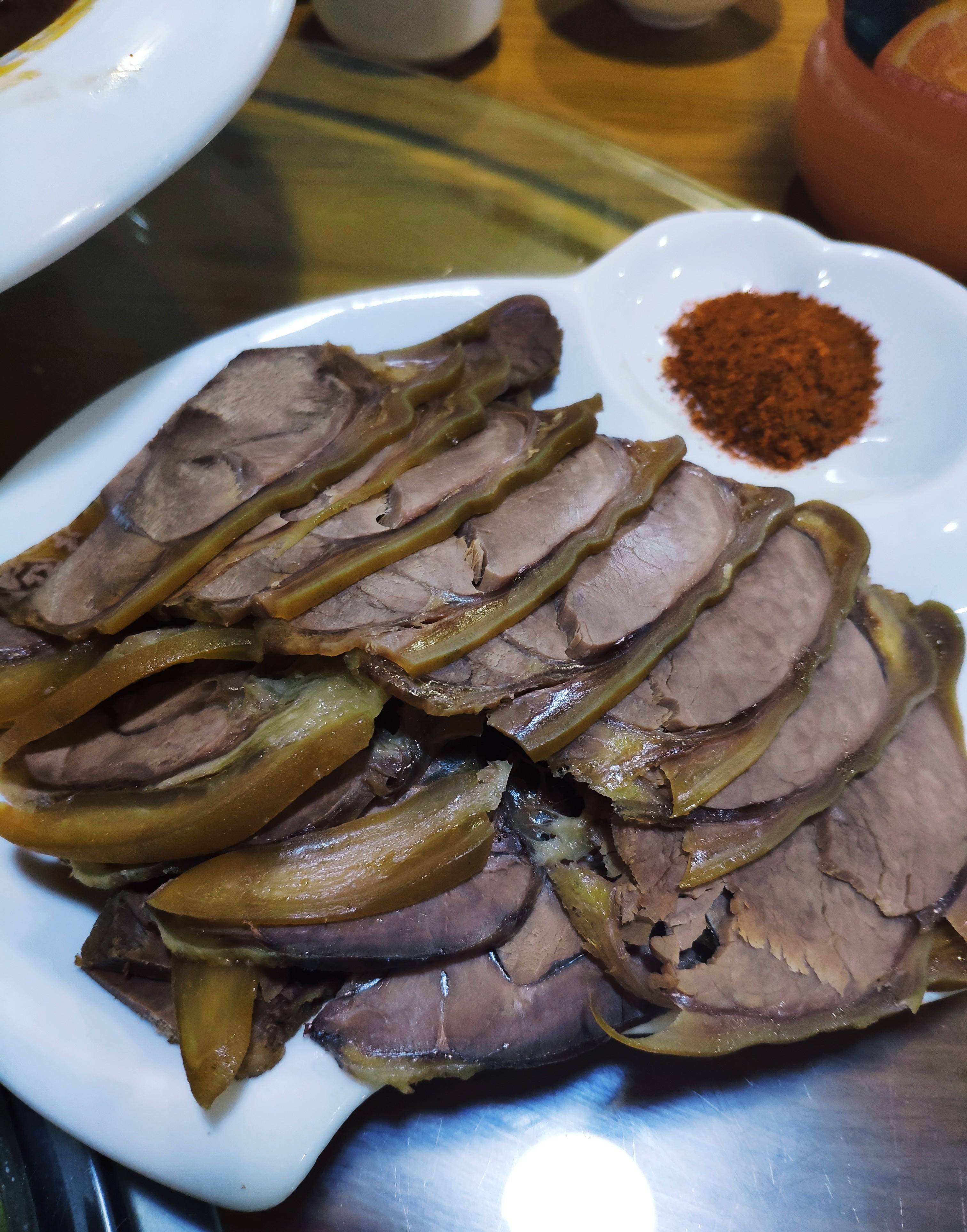 适合一家人吃的云南菜馆驴味园,驴肉的各种吃法,红烧驴肉超美味