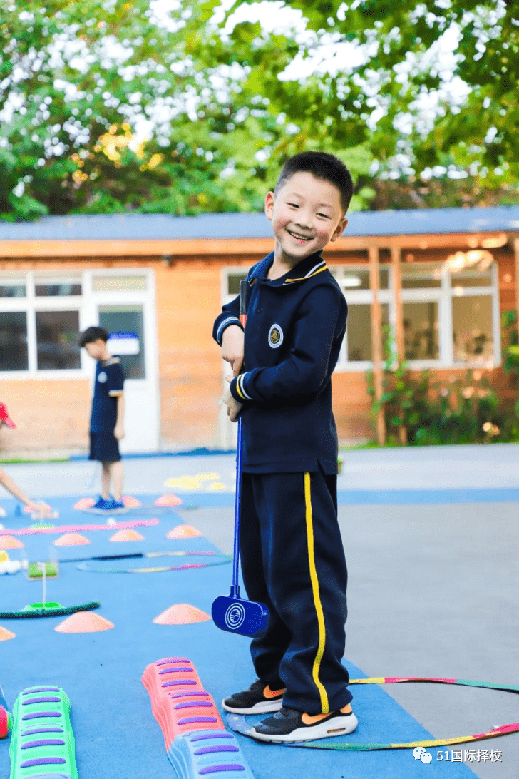 北京国际学校校服介绍,快为心仪的它打call_运动_设计_穿着