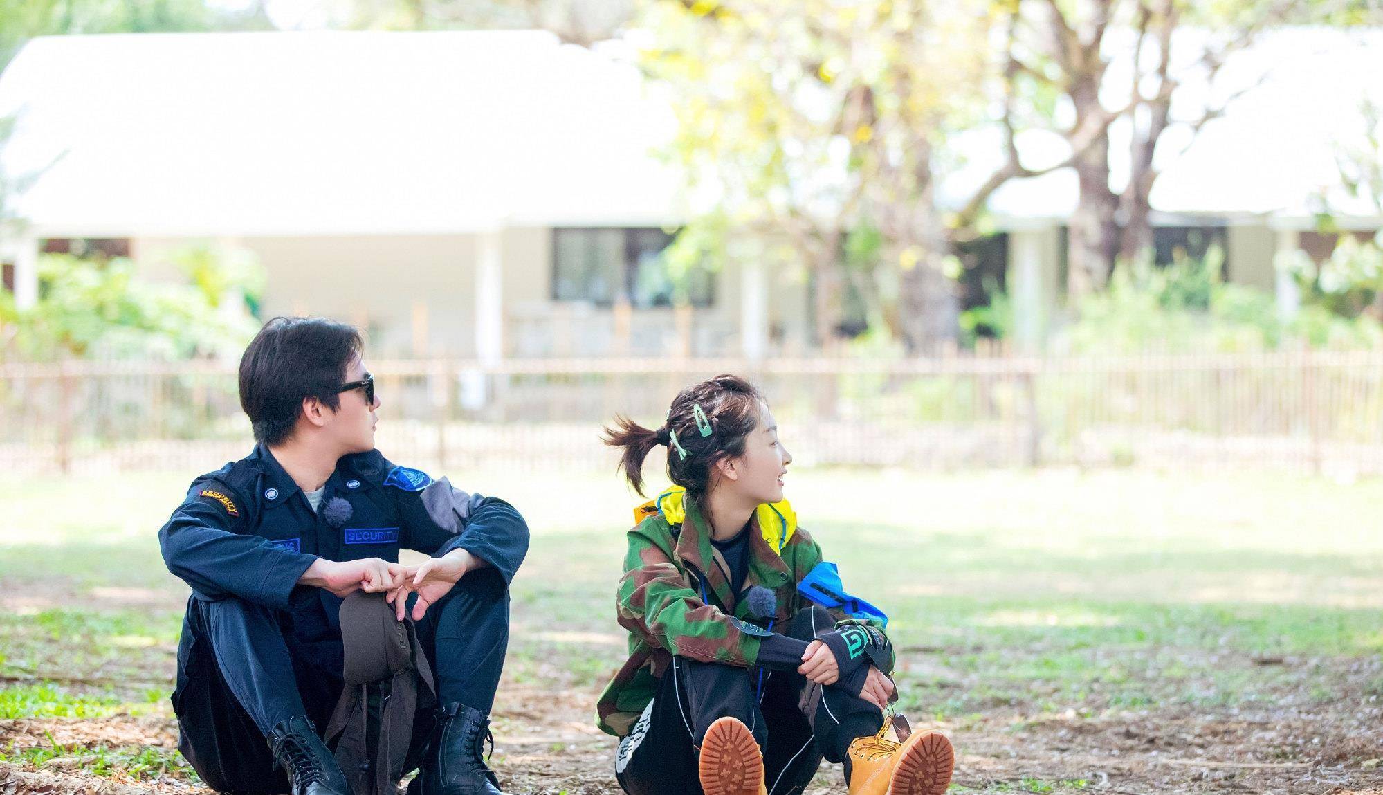黄子韬坦言从未把自己当艺人看待_周冬雨_尹正_老虎