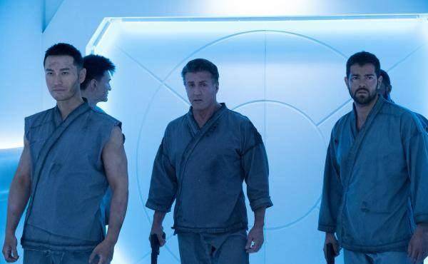 《金蝉脱壳2》描述专门测试监狱安全的「越狱专家」雷布瑞林(席维斯史