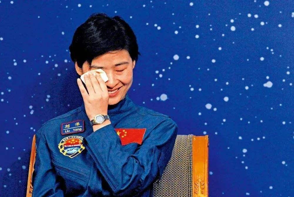 女宇航员返回地球禁止生育?刘洋用行动打破谣言_宇宙_空间站_环境