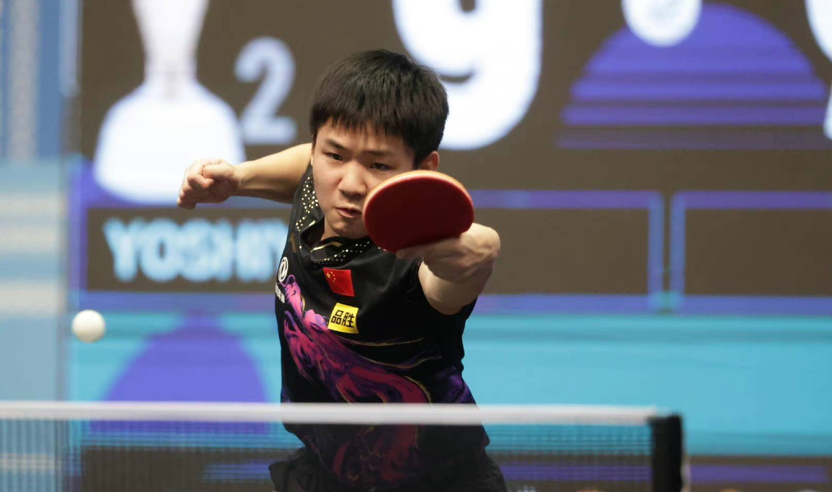 第一盘比赛,闫禹橦3-1击败青木关智,第二盘比赛丁怡婕1-3不敌面手凛