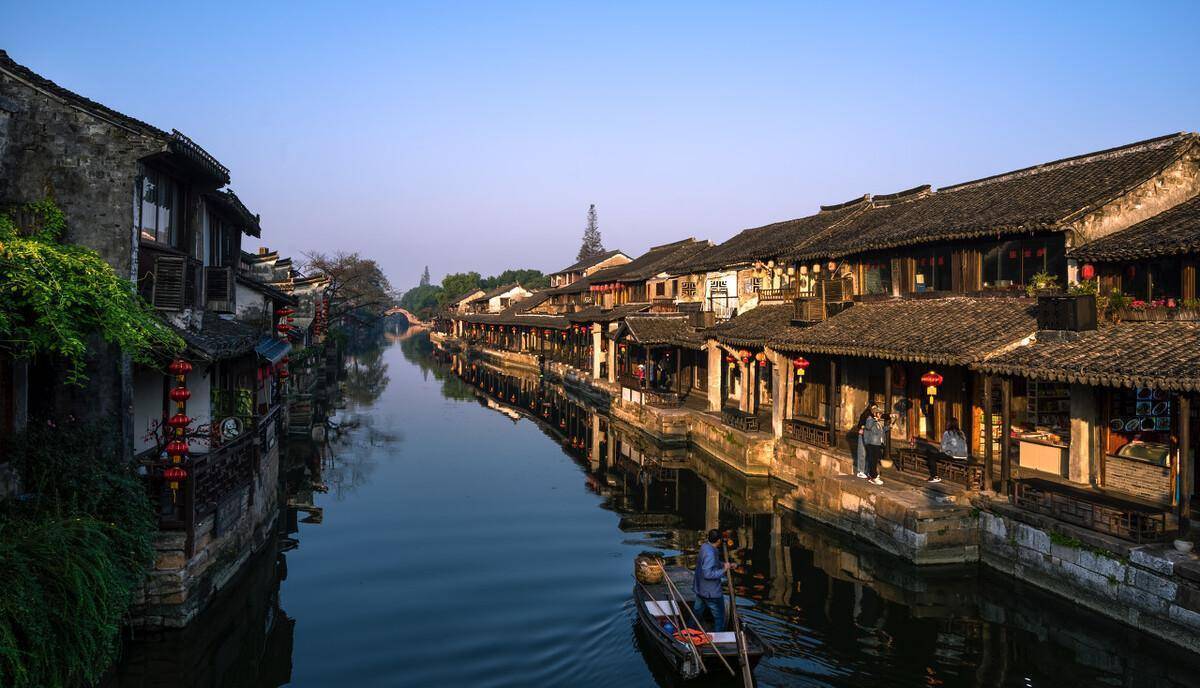 西塘——小美水城,烟雨水墨,幽深长廊除了风景特色,乌镇还是世界涣