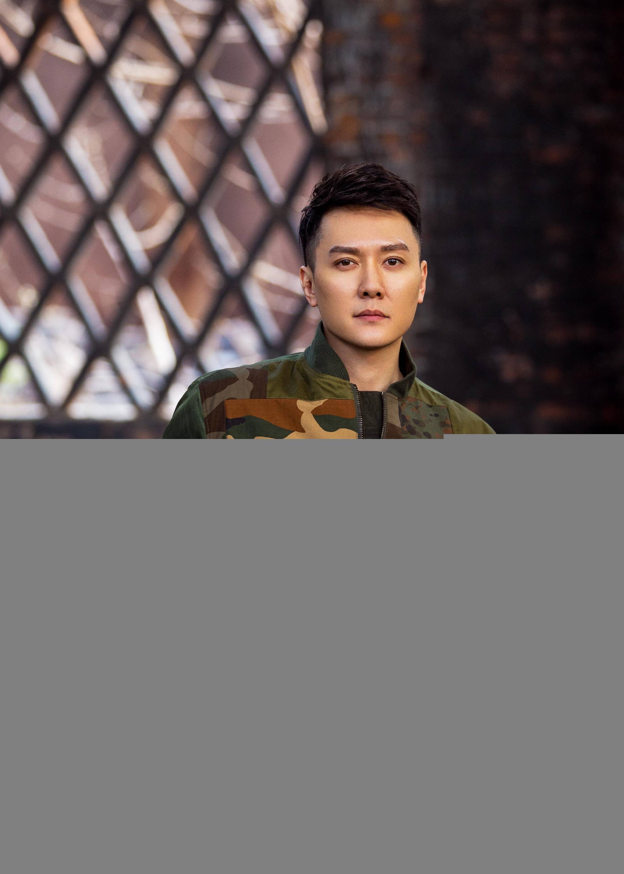 网曝冯绍峰分手后高调开单身派对前女友也到场俩人有复合嫌疑